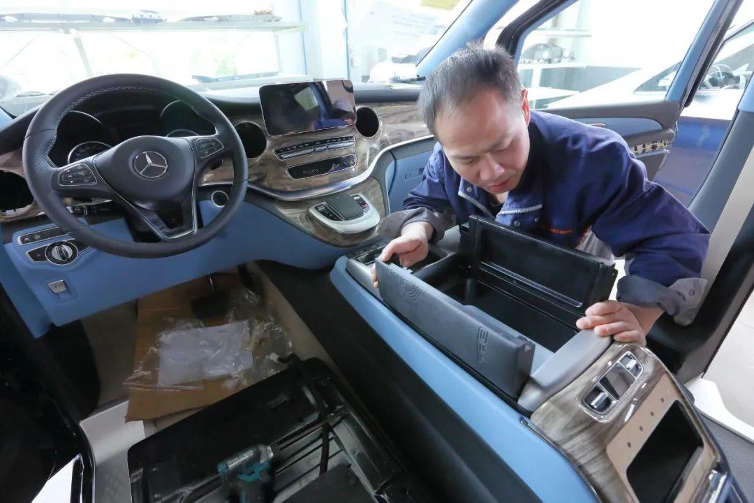 屏会，重塑现代商务交流的未来